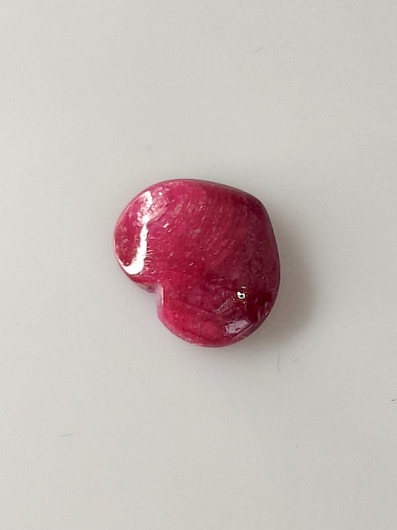 Luonnon safiiri 2,9ct väri käsitelty