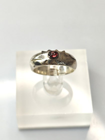 Vintage silver ring with garnet gemstone (size:17mm 53 EU)