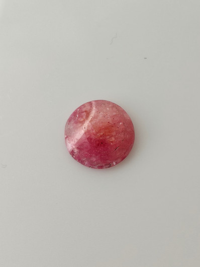 Luonnon safiiri 2,3ct väri käsitelty