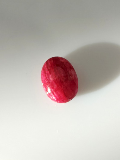 Luonnon safiiri 3,6ct väri käsitelty