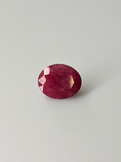 Luonnon safiiri 2,3ct väri käsitelty