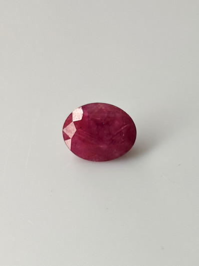 Luonnon safiiri 2,3ct väri käsitelty