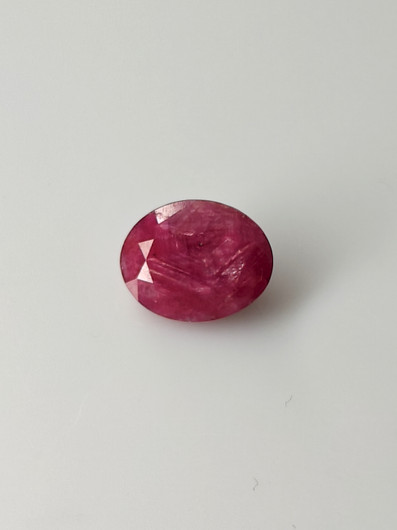 Luonnon safiiri 2,3ct väri käsitelty