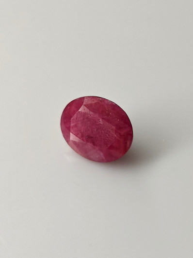 Luonnon safiiri 2,3ct väri käsitelty