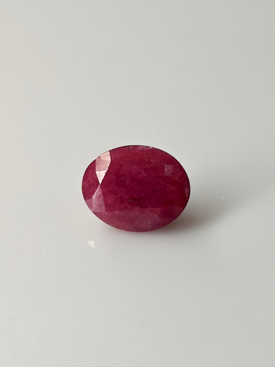 Luonnon safiiri 2,3ct väri käsitelty