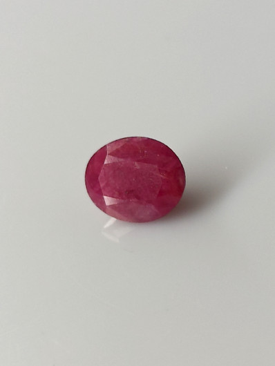 Luonnon safiiri 2,3ct väri käsitelty
