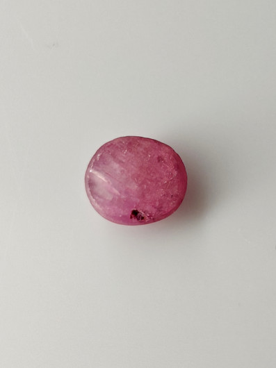 Luonnon safiiri 2,1ct väri käsitelty