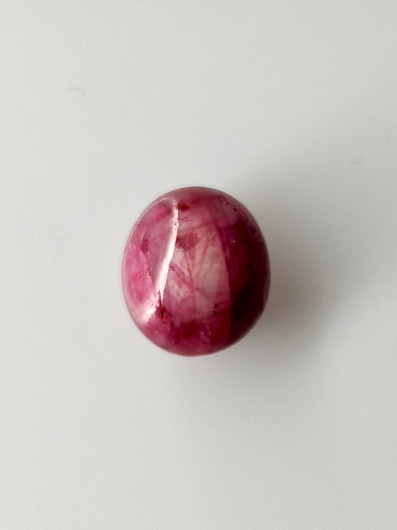 Luonnon safiiri 3,8ct väri käsitelty