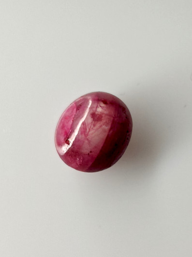 Luonnon safiiri 3,8ct väri käsitelty