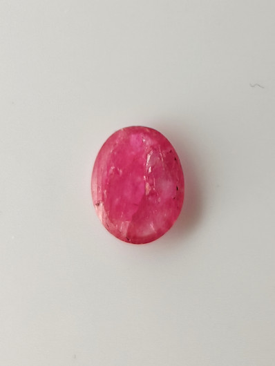 Luonnon safiiri 1,3ct väri käsitelty