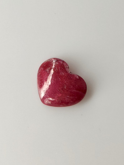Luonnon safiiri 2,5ct väri käsitelty