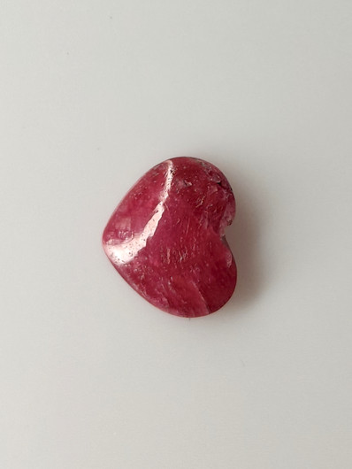 Luonnon safiiri 2,5ct väri käsitelty