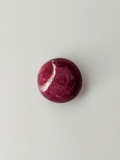 Luonnon safiiri 2,5ct väri käsitelty