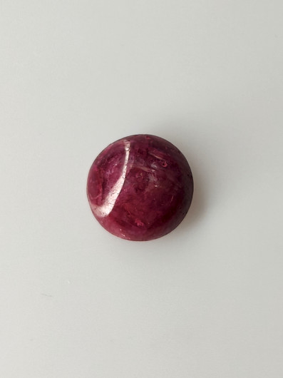 Luonnon safiiri 2,5ct väri käsitelty