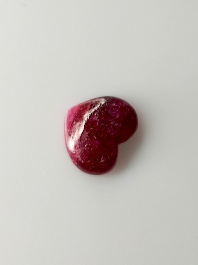 Luonnon safiiri 2,1ct väri käsitelty