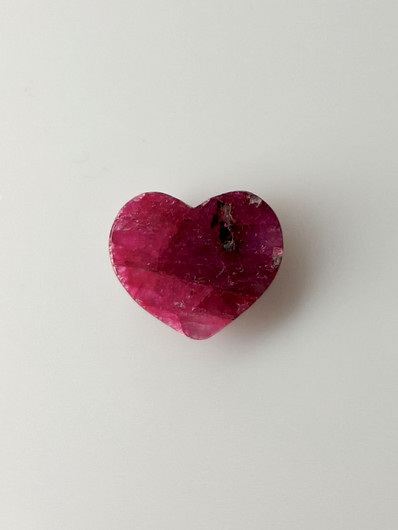 Luonnon safiiri 2,1ct väri käsitelty
