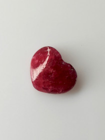 Luonnon safiiri 1,5ct  väri käsitelty