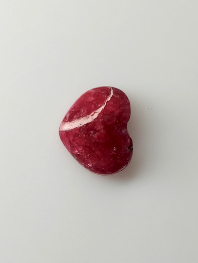 Luonnon safiiri 1,5ct  väri käsitelty