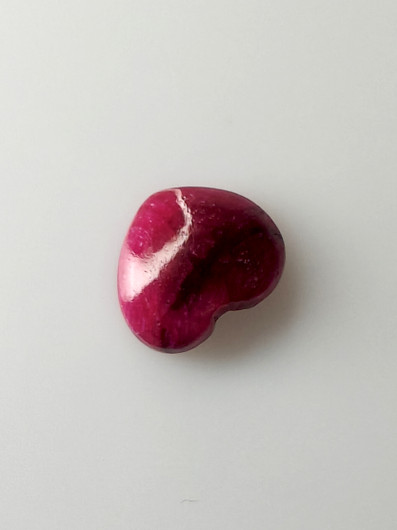 Luonnon safiiri 1,5ct väri käsitelty
