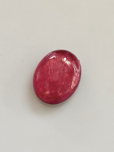 Luonnon safiiri 18,82ct väri käsitelty