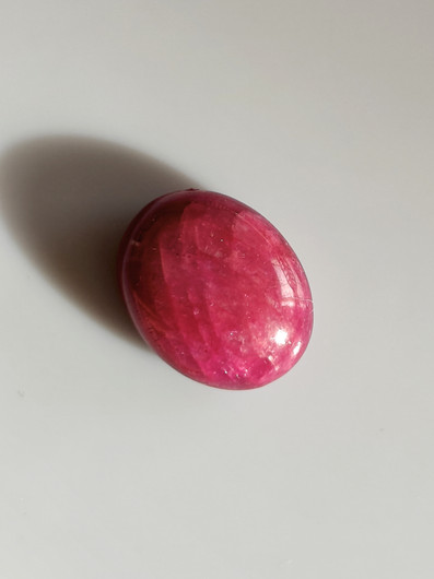 Luonnon safiiri 18,82ct väri käsitelty