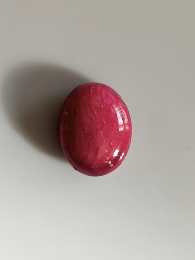 Luonnon safiiri 18,82ct väri käsitelty