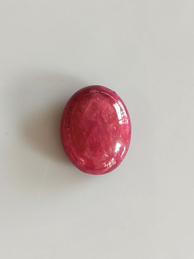 Luonnon safiiri 18,82ct väri käsitelty