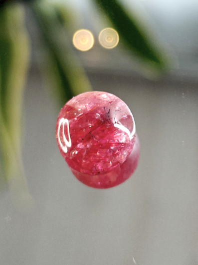 Luonnon safiiri 13,08ct väri käsitelty