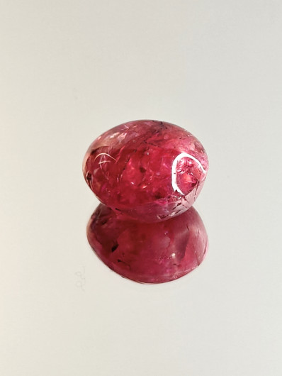 Luonnon safiiri 13,08ct väri käsitelty