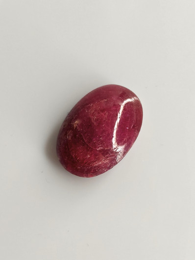 Luonnon safiiri 16,38ct väri käsitelty