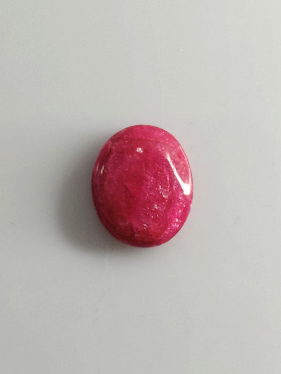 Luonnon safiiri 9,57ct väri käsitelty