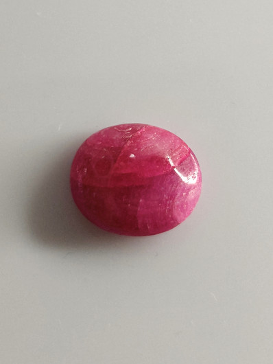 Luonnon safiiri 12,27ct väri käsitelty