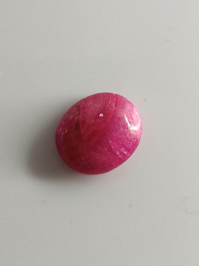 Luonnon safiiri 12,27ct väri käsitelty