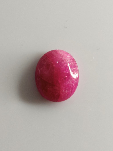 Luonnon safiiri 12,27ct väri käsitelty