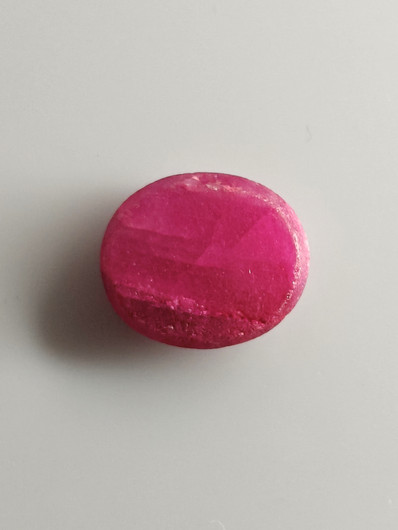 Luonnon safiiri 12,27ct väri käsitelty