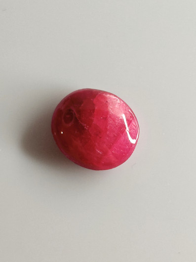 Luonnon safiiri 10,56ct väri käsitelty