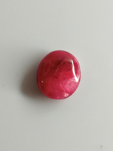 Luonnon safiiri 10,56ct väri käsitelty