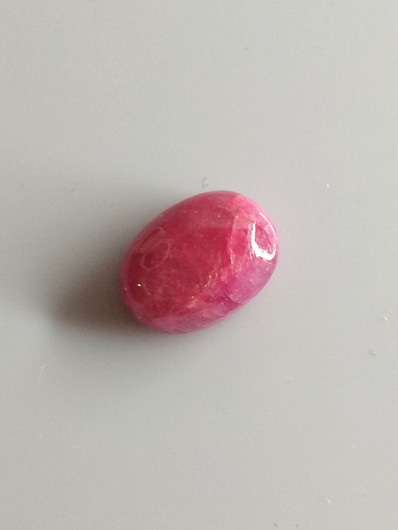 Luonnon safiiri 7,70ct väri käsitelty