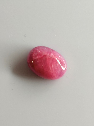 Luonnon safiiri 7,70ct väri käsitelty