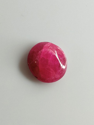 Luonnon safiiri 9,31ct väri käsitelty