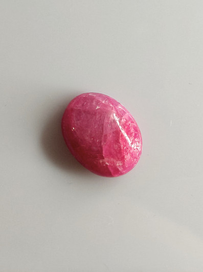 Luonnon safiiri 9,54ct väri käsitelty
