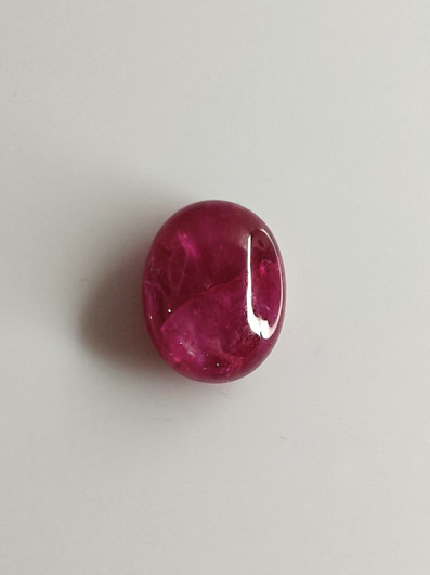 Luonnon safiiri 10,59ct väri käsitelty