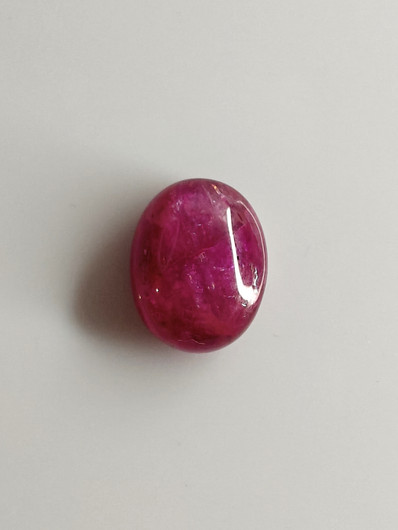 Luonnon safiiri 10,59ct väri käsitelty