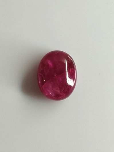 Luonnon safiiri 10,59ct väri käsitelty