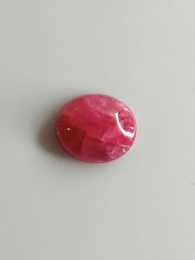 Luonnon safiiri 6,19ct väri käsitelty