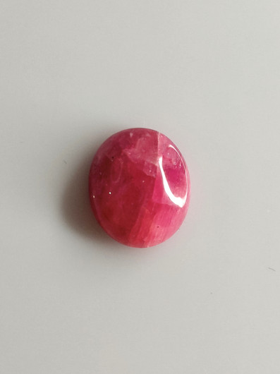 Luonnon safiiri 6,19ct väri käsitelty