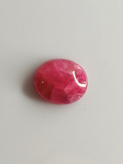 Luonnon safiiri 6,19ct väri käsitelty