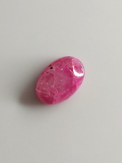 Luonnon safiiri 6,68ct väri käsitelty