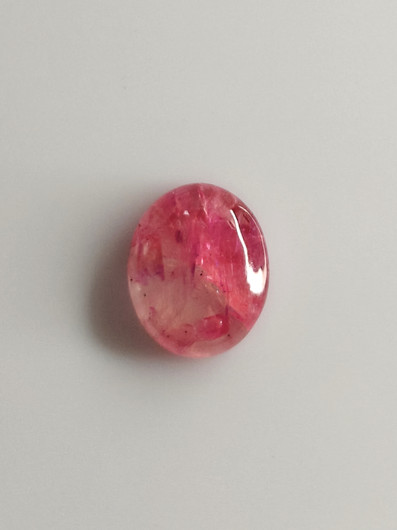 Luonnon safiiri 5,44ct väri käsitelty