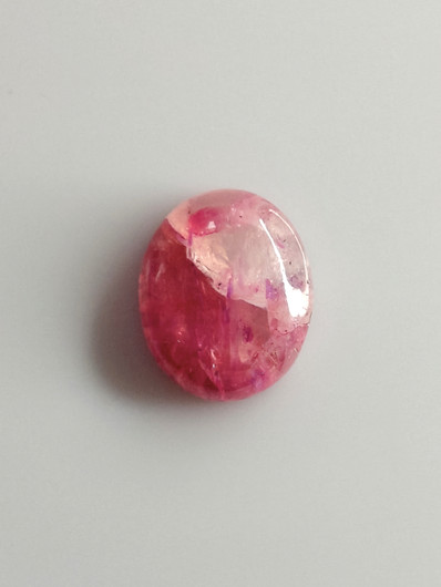 Luonnon safiiri 5,44ct väri käsitelty
